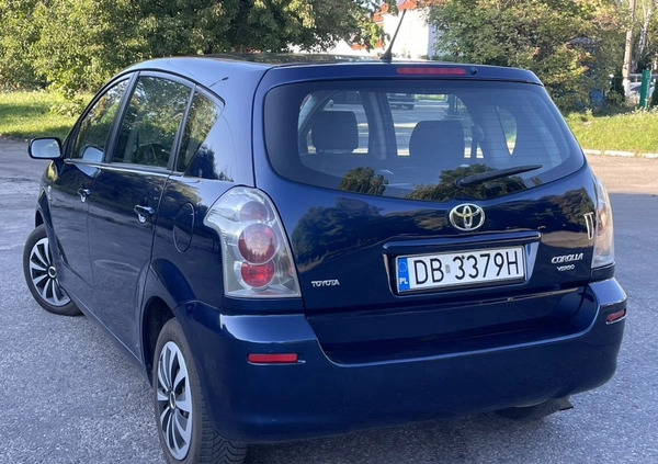 Toyota Corolla Verso cena 16999 przebieg: 323916, rok produkcji 2005 z Złoty Stok małe 67